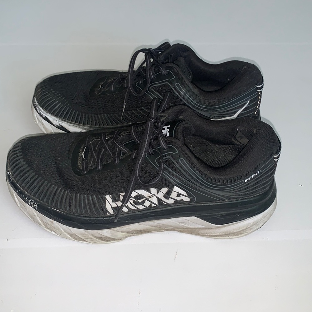 Hoka One One Bondi 7 Black Running Shoes Size 9.5 Wide